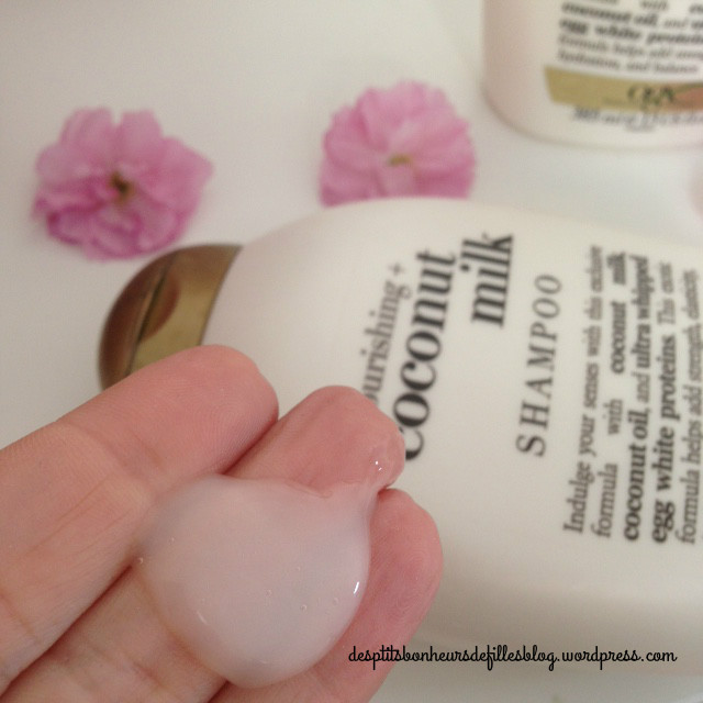 Shampoing Coconut Milk OGX douceur et brillance incomparable pour les cheveux