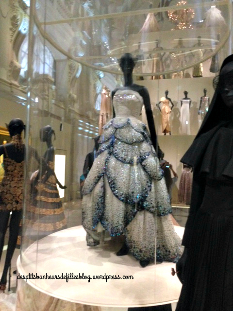 Emblématique Exposition Christian Dior Paris