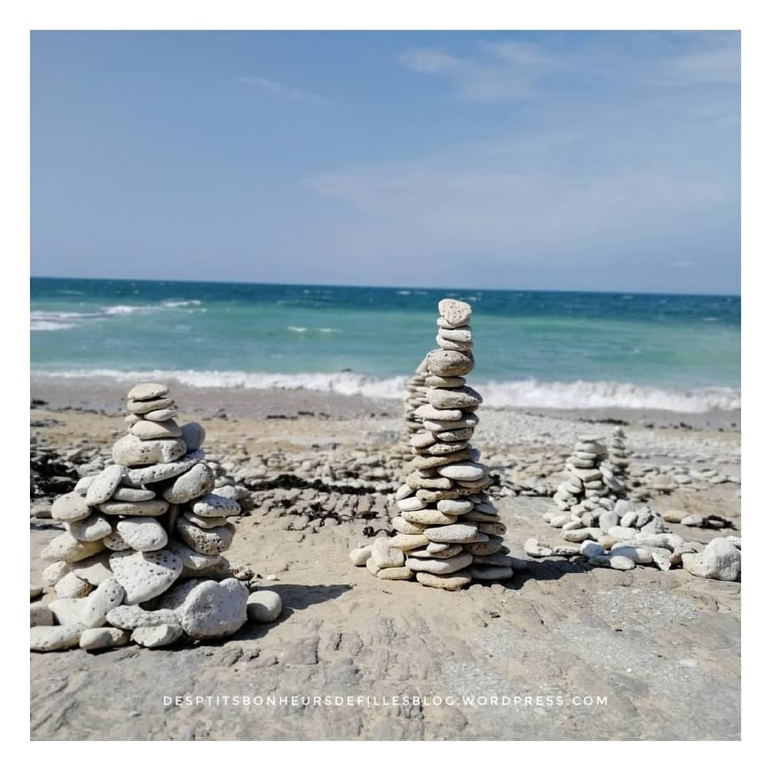 les galets plage de la conche