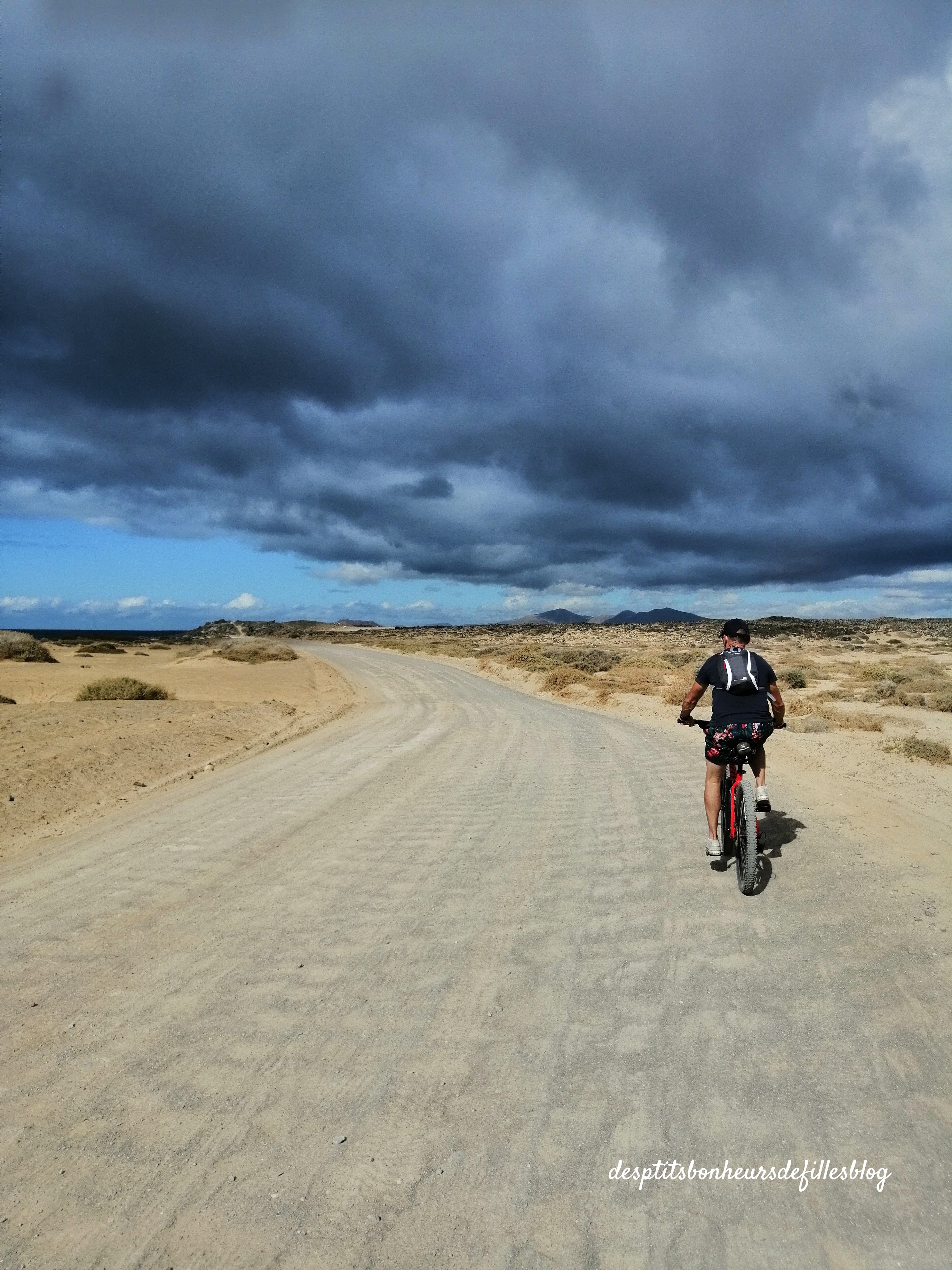 Vtt sur les pistes de fuerteventura blog voyage