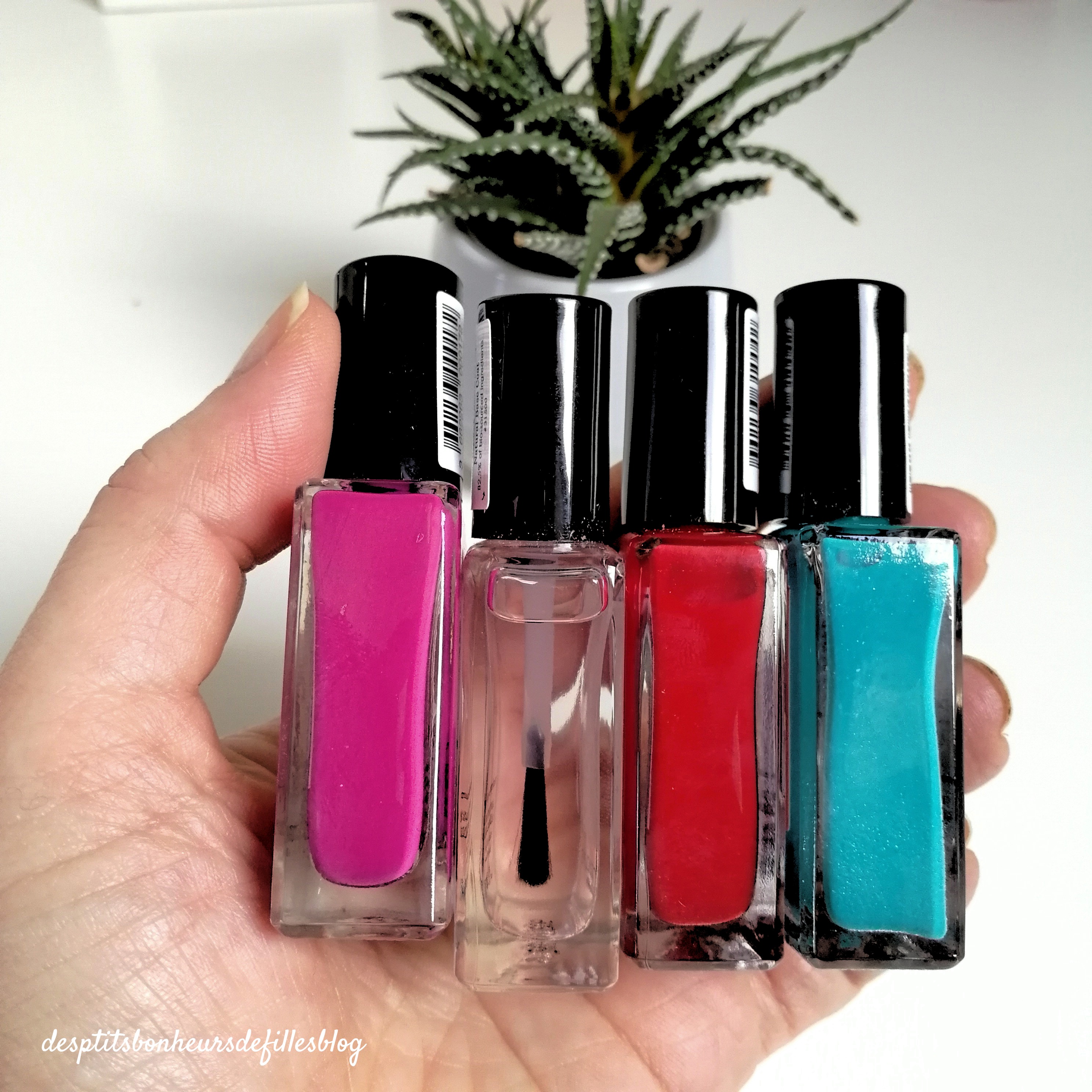 Minthie Boutique en ligne de vernis à ongles OPI et Manucurist