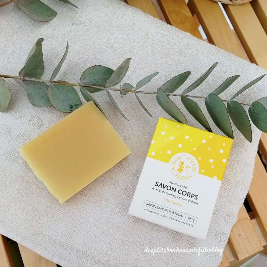 Savon naturel artisanal au miel et cire d abeille Secrets de Miel