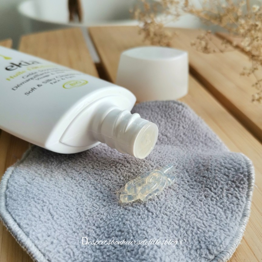 gelée nettoyante demaquillante bio ekia seve de sang du dragon avis