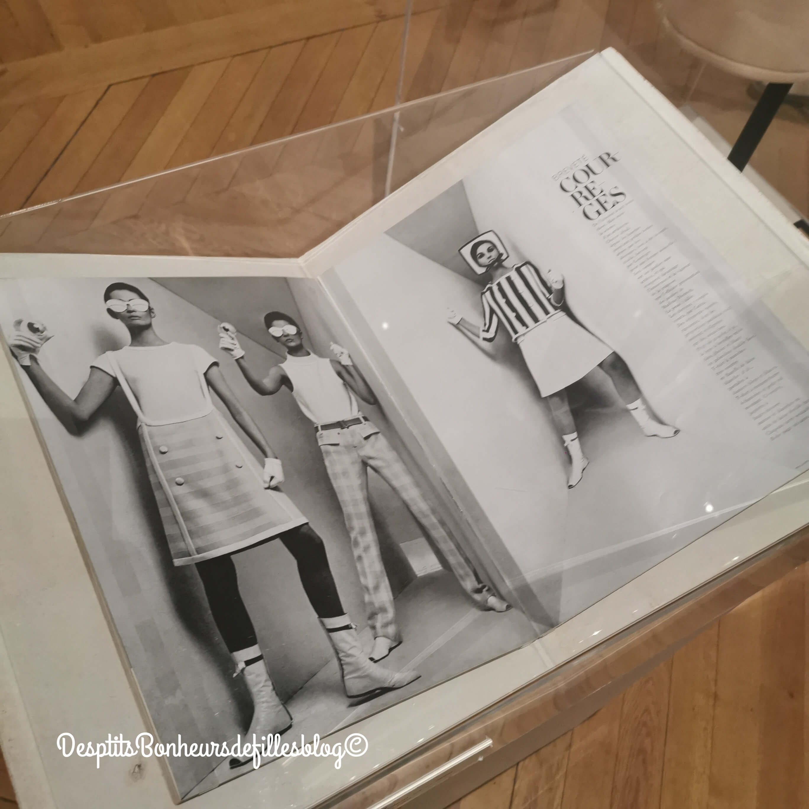 expo 100 ans de vogue avis Paris