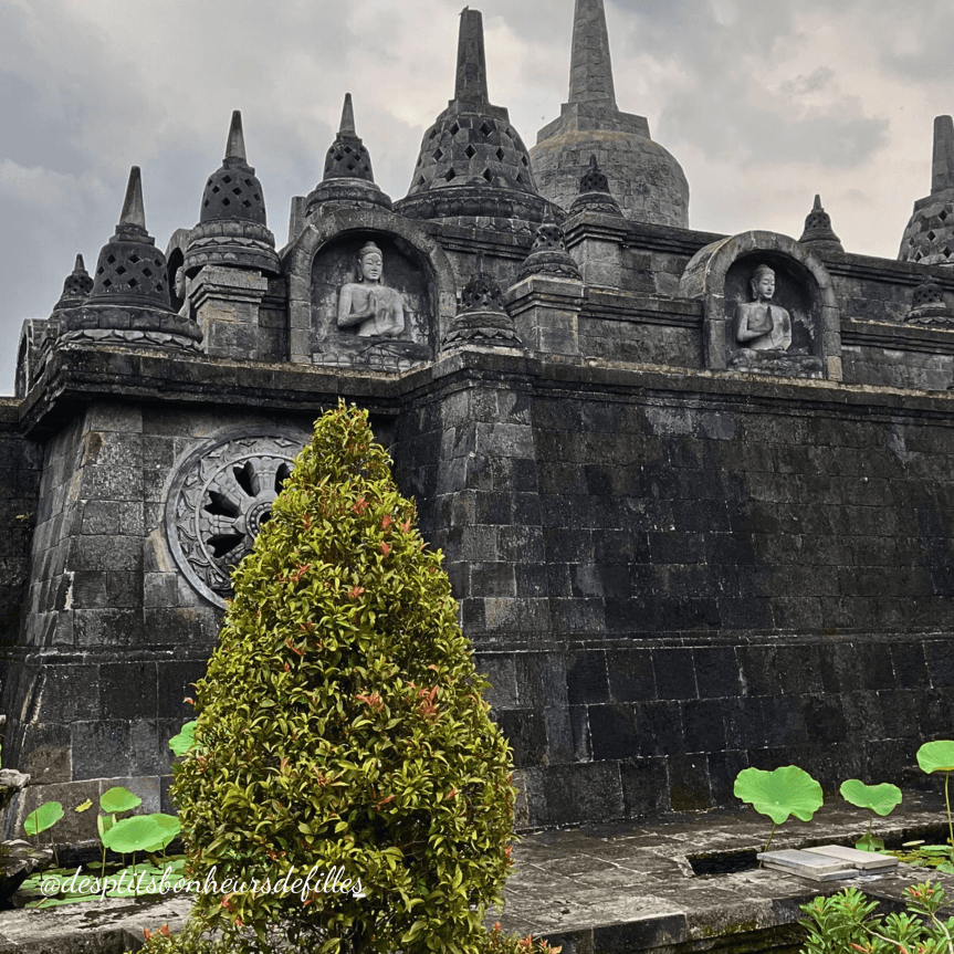 monastère bouddhiste bali