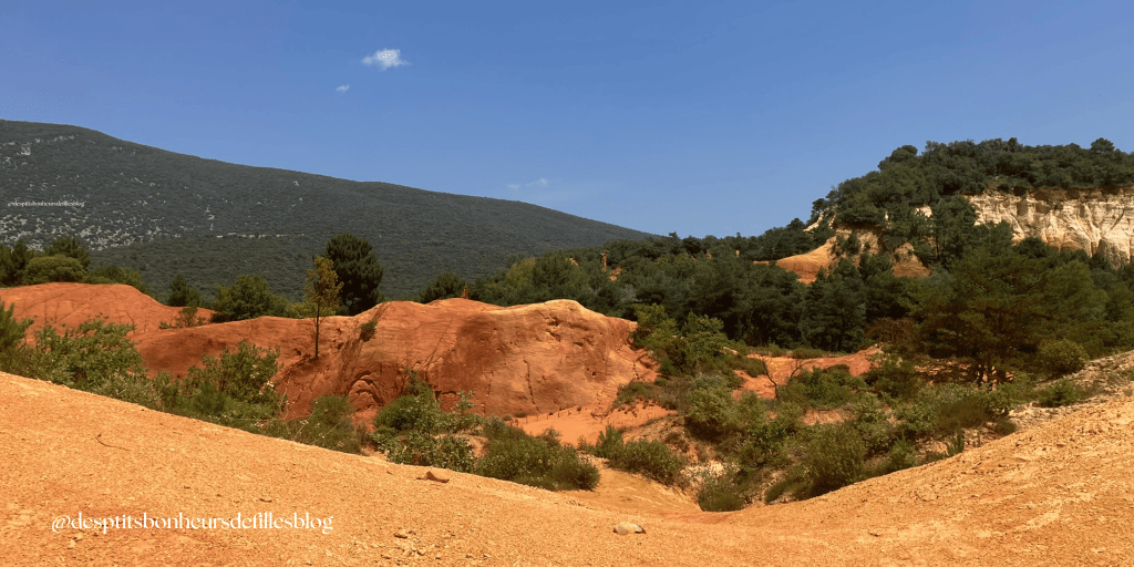 les carrières d'ocre dans le Luberon en Provence