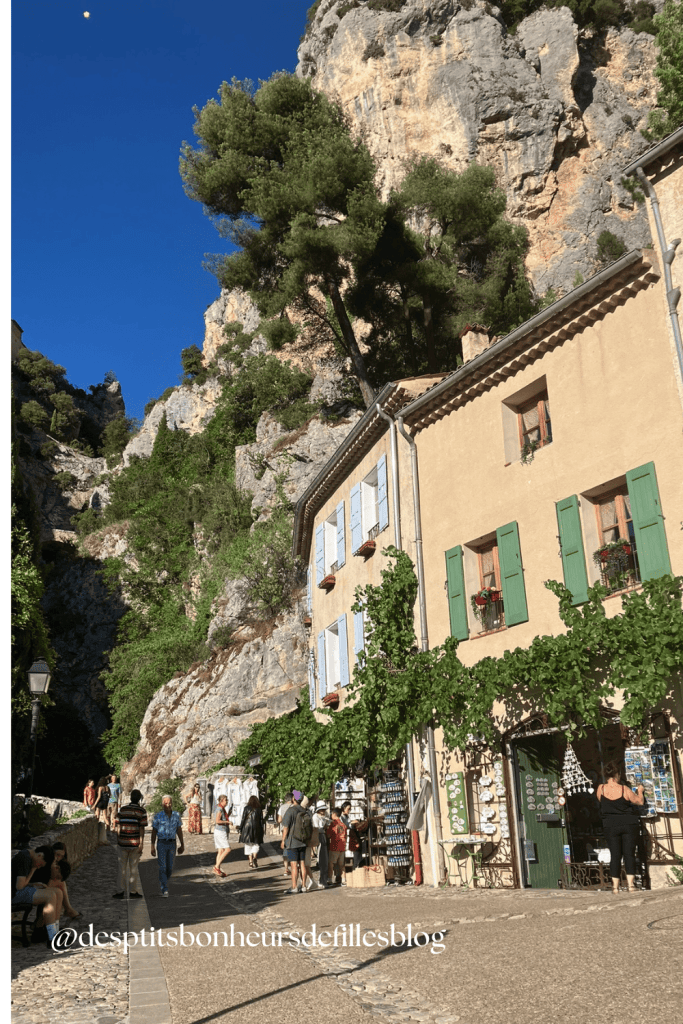 le plus beau village de provence moustiers sainte marie