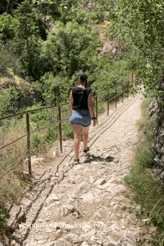 Randonnée sentier du blanc Martel dans les gorges du verdon 