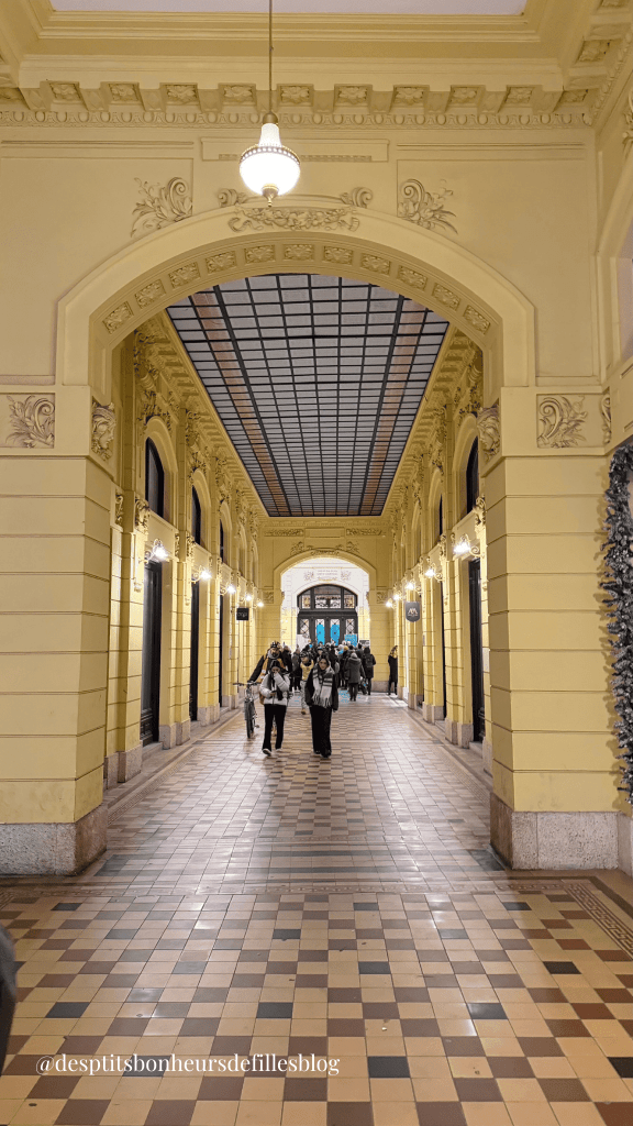 passage dans l'oKtogon à Zagreb