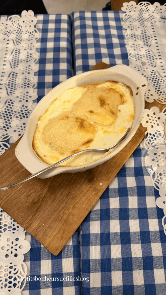 Strukli plat typique de Zagreb à base de fromage et de pâte