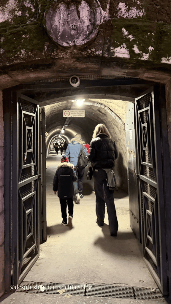 Tunnel Grič à Zagreb, passage historique au cœur de la ville